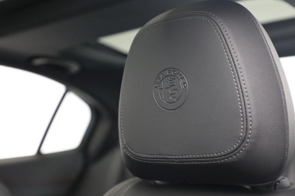 New 2023 Alfa Romeo Giulia Estrema for sale $55,610 at Maserati of Westport in Westport CT 06880 21