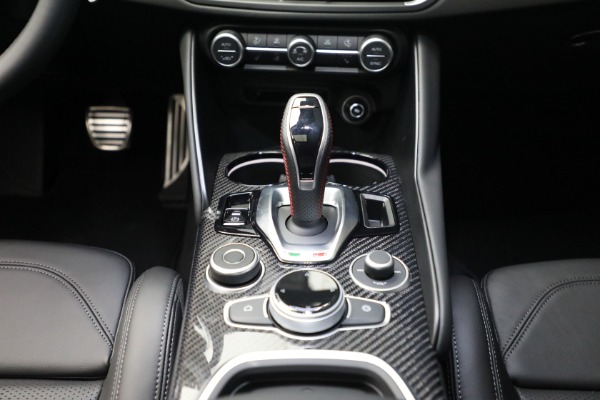 New 2023 Alfa Romeo Giulia Estrema for sale $55,610 at Maserati of Westport in Westport CT 06880 22
