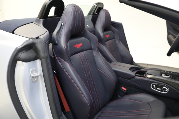 Used 2023 Aston Martin Vantage Roadster for sale $181,900 at Maserati of Westport in Westport CT 06880 21