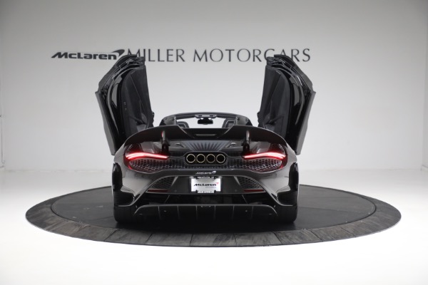 Used 2022 McLaren 765LT Spider for sale Sold at Maserati of Westport in Westport CT 06880 16