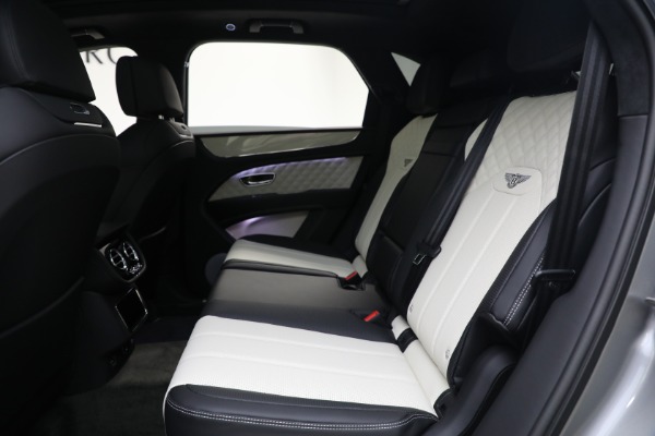 New 2023 Bentley Bentayga V8 Azure for sale $263,320 at Maserati of Westport in Westport CT 06880 25