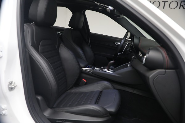 Used 2023 Alfa Romeo Giulia Estrema for sale $32,900 at Maserati of Westport in Westport CT 06880 15