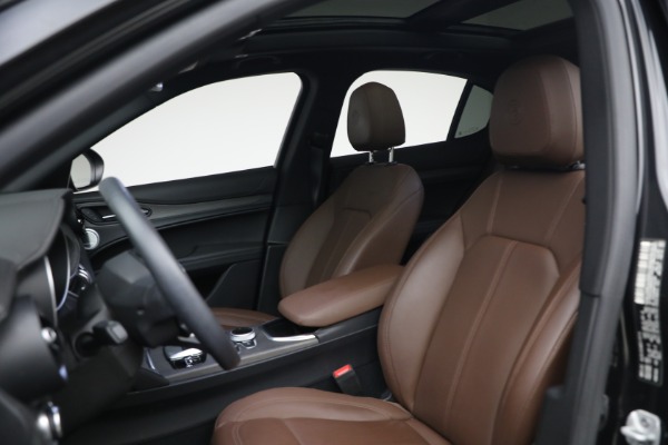 Used 2023 Alfa Romeo Stelvio Ti for sale $32,900 at Maserati of Westport in Westport CT 06880 15