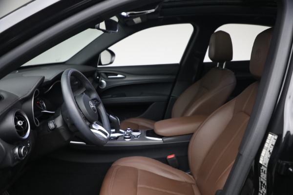 Used 2023 Alfa Romeo Stelvio Ti for sale $32,900 at Maserati of Westport in Westport CT 06880 18