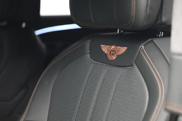 New 2022 Bentley Flying Spur Hybrid for sale $238,900 at Maserati of Westport in Westport CT 06880 22