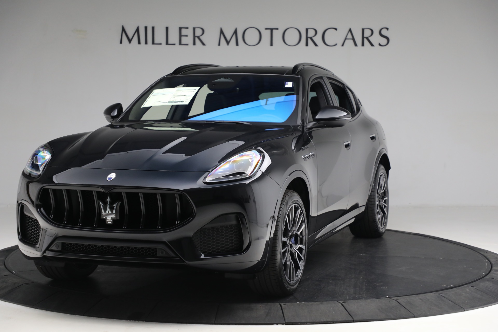 New 2023 Maserati Grecale Modena for sale $77,295 at Maserati of Westport in Westport CT 06880 1