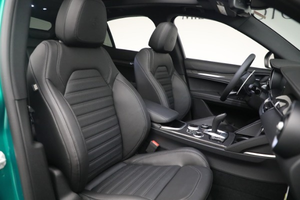 New 2023 Alfa Romeo Stelvio Quadrifoglio for sale $87,460 at Maserati of Westport in Westport CT 06880 22