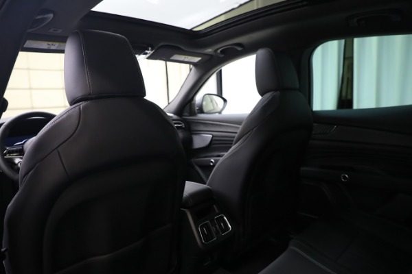 New 2023 Maserati Grecale Modena for sale $85,895 at Maserati of Westport in Westport CT 06880 17