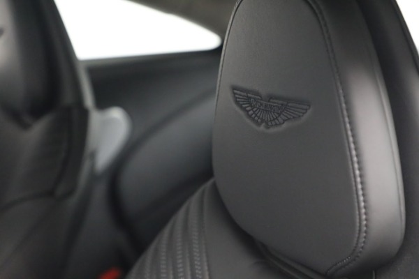 Used 2019 Aston Martin DB11 V8 for sale $119,900 at Maserati of Westport in Westport CT 06880 16