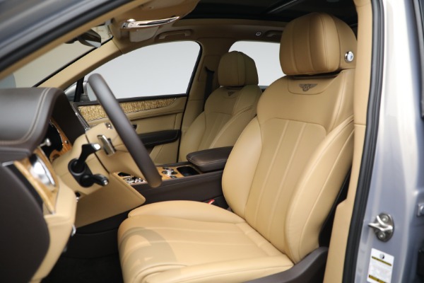 Used 2020 Bentley Bentayga V8 for sale Sold at Maserati of Westport in Westport CT 06880 17