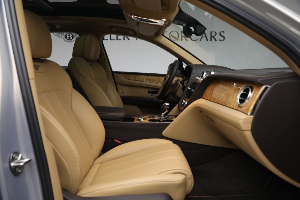 Used 2020 Bentley Bentayga V8 for sale Sold at Maserati of Westport in Westport CT 06880 24