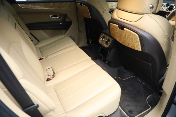 Used 2020 Bentley Bentayga V8 for sale Sold at Maserati of Westport in Westport CT 06880 26