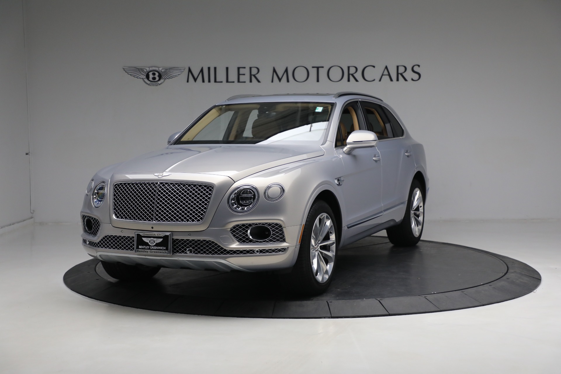 Used 2020 Bentley Bentayga V8 for sale Sold at Maserati of Westport in Westport CT 06880 1