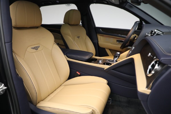New 2023 Bentley Bentayga EWB V8 for sale $259,345 at Maserati of Westport in Westport CT 06880 24