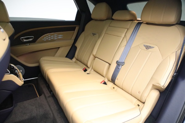 New 2023 Bentley Bentayga EWB V8 for sale $259,345 at Maserati of Westport in Westport CT 06880 26
