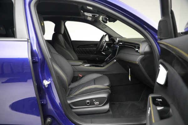New 2023 Maserati Grecale Modena for sale $89,095 at Maserati of Westport in Westport CT 06880 14