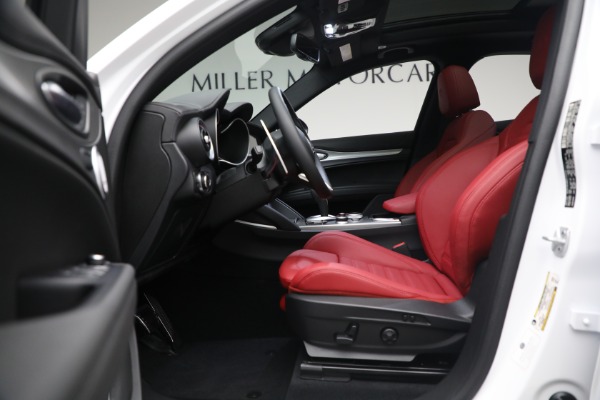 New 2023 Alfa Romeo Stelvio Veloce for sale $54,490 at Maserati of Westport in Westport CT 06880 14