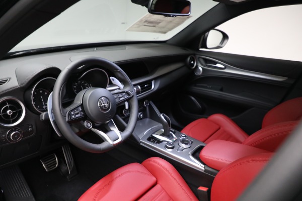New 2023 Alfa Romeo Stelvio Veloce for sale $57,350 at Maserati of Westport in Westport CT 06880 13