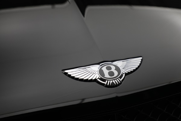 New 2023 Bentley Bentayga V8 for sale $238,470 at Maserati of Westport in Westport CT 06880 15