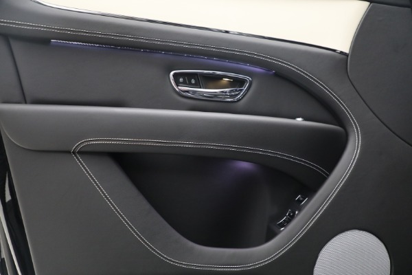New 2023 Bentley Bentayga V8 for sale $238,470 at Maserati of Westport in Westport CT 06880 17