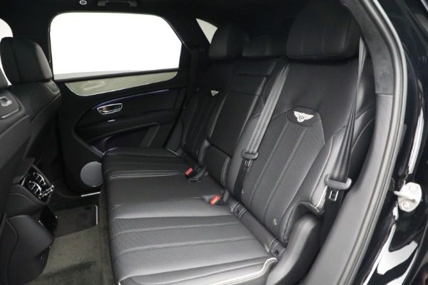 New 2023 Bentley Bentayga V8 for sale $238,470 at Maserati of Westport in Westport CT 06880 24