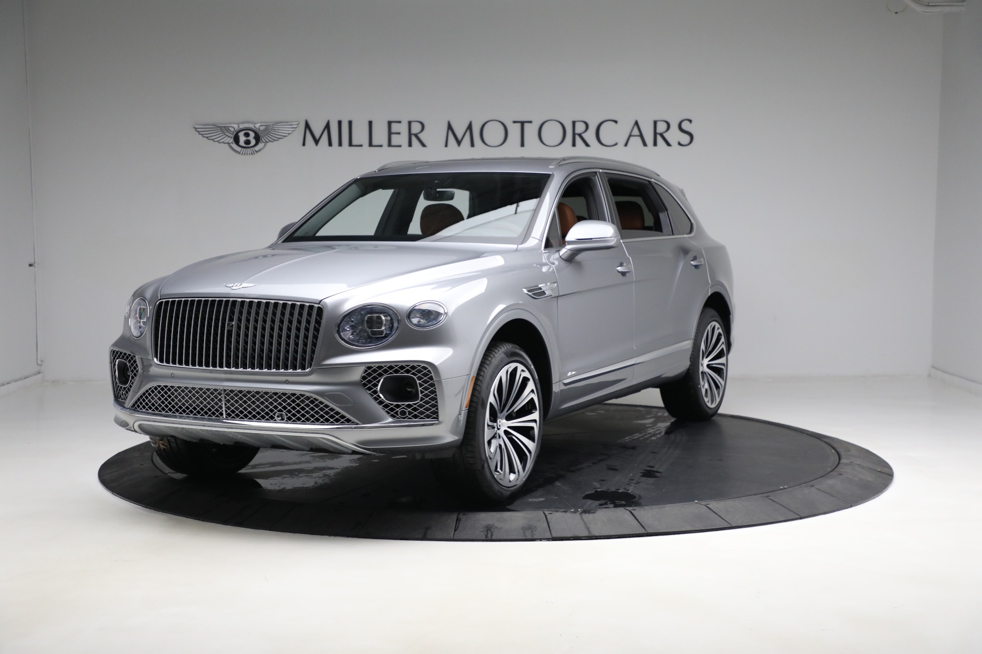 New 2023 Bentley Bentayga EWB Azure V8 for sale $274,655 at Maserati of Westport in Westport CT 06880 1