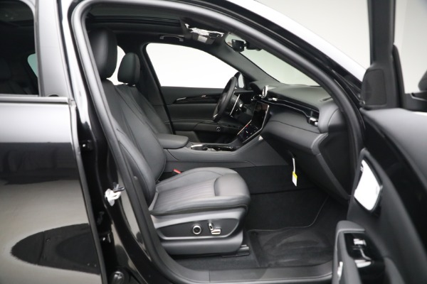 New 2023 Maserati Grecale Modena for sale $78,197 at Maserati of Westport in Westport CT 06880 16