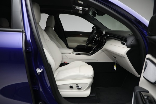 New 2023 Maserati Grecale Modena for sale $71,384 at Maserati of Westport in Westport CT 06880 14