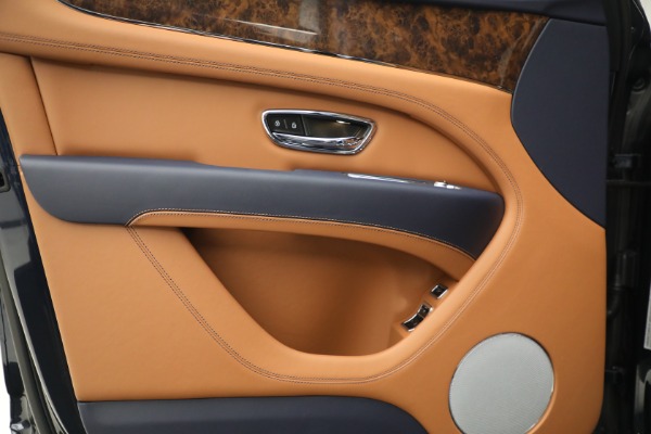 New 2023 Bentley Bentayga V8 for sale $233,825 at Maserati of Westport in Westport CT 06880 19