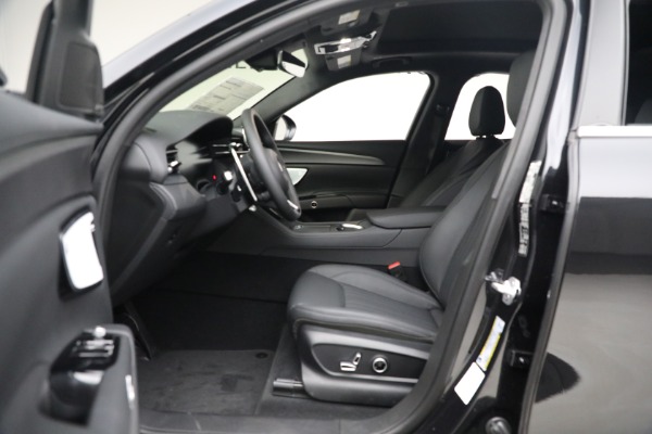 New 2023 Maserati Grecale GT for sale $70,347 at Maserati of Westport in Westport CT 06880 14