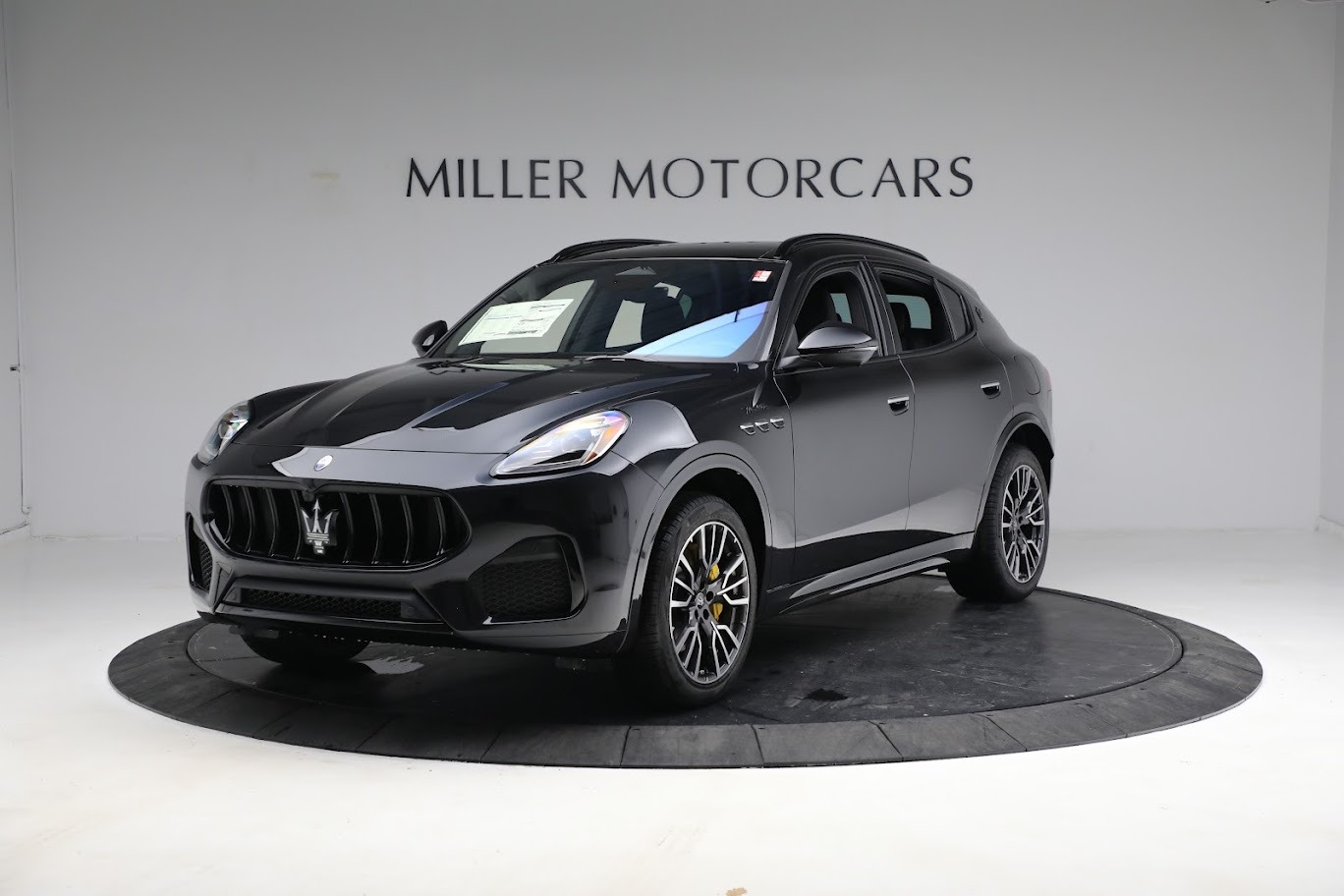 New 2023 Maserati Grecale Modena for sale $86,457 at Maserati of Westport in Westport CT 06880 1