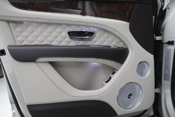 Used 2022 Bentley Bentayga V8 for sale $205,900 at Maserati of Westport in Westport CT 06880 18