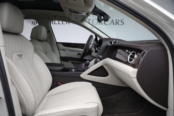 Used 2022 Bentley Bentayga V8 for sale $205,900 at Maserati of Westport in Westport CT 06880 27