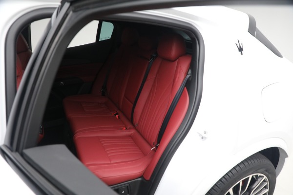New 2023 Maserati Grecale Modena for sale $85,497 at Maserati of Westport in Westport CT 06880 19