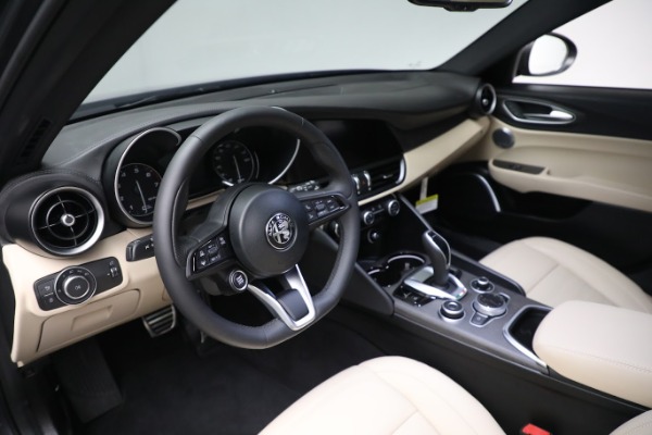 New 2023 Alfa Romeo Giulia Ti Lusso for sale $50,370 at Maserati of Westport in Westport CT 06880 16
