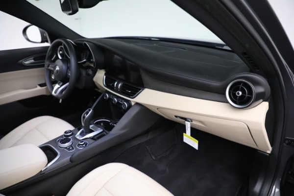 New 2023 Alfa Romeo Giulia Ti Lusso for sale $50,370 at Maserati of Westport in Westport CT 06880 21