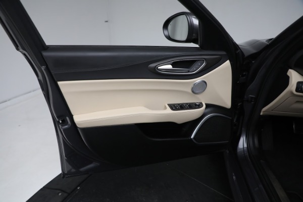 New 2023 Alfa Romeo Giulia Ti Lusso for sale $50,370 at Maserati of Westport in Westport CT 06880 22