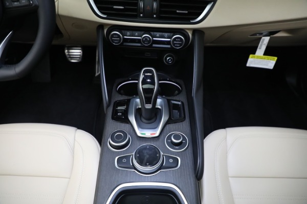 New 2023 Alfa Romeo Giulia Ti Lusso for sale $50,370 at Maserati of Westport in Westport CT 06880 26