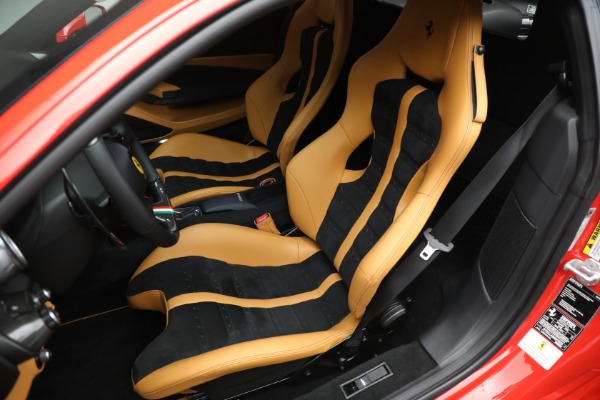 Used 2022 Ferrari F8 Tributo for sale $424,900 at Maserati of Westport in Westport CT 06880 15