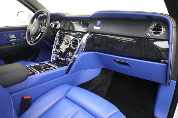 Used 2022 Rolls-Royce Cullinan for sale $359,900 at Maserati of Westport in Westport CT 06880 27