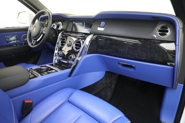 Used 2022 Rolls-Royce Cullinan for sale $335,900 at Maserati of Westport in Westport CT 06880 27