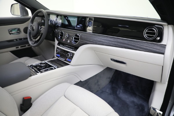 Used 2022 Rolls-Royce Ghost for sale $365,900 at Maserati of Westport in Westport CT 06880 21