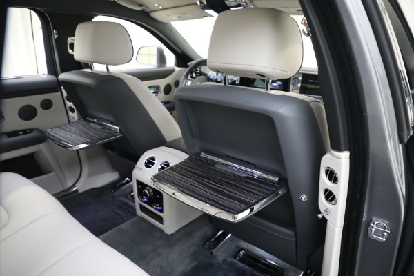 Used 2022 Rolls-Royce Ghost for sale $365,900 at Maserati of Westport in Westport CT 06880 24