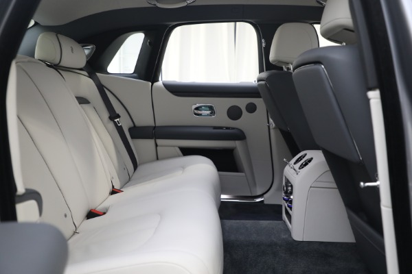 Used 2022 Rolls-Royce Ghost for sale $365,900 at Maserati of Westport in Westport CT 06880 25