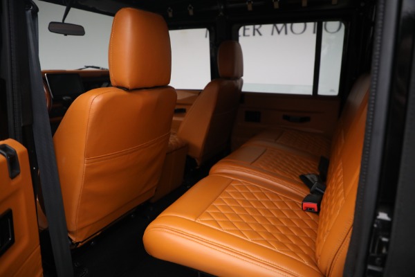 Used 1993 Land Rover Defender 110 for sale $195,900 at Maserati of Westport in Westport CT 06880 25
