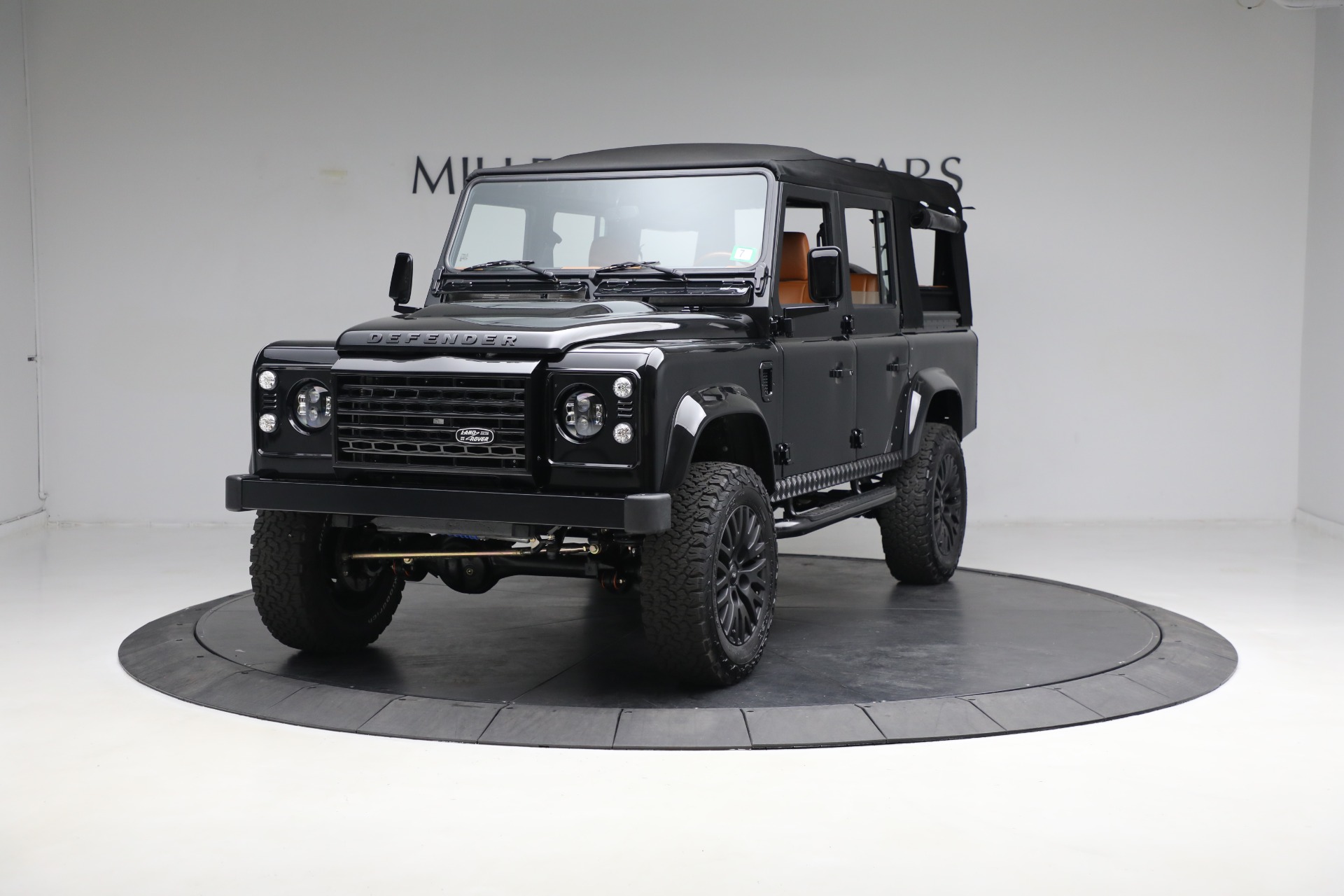 Used 1993 Land Rover Defender 110 for sale Sold at Maserati of Westport in Westport CT 06880 1