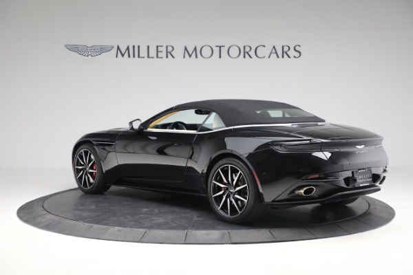 Used 2019 Aston Martin DB11 Volante for sale $139,900 at Maserati of Westport in Westport CT 06880 14