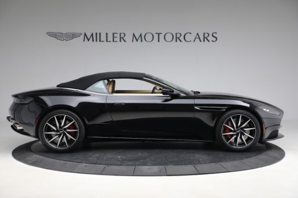 Used 2019 Aston Martin DB11 Volante for sale $139,900 at Maserati of Westport in Westport CT 06880 16