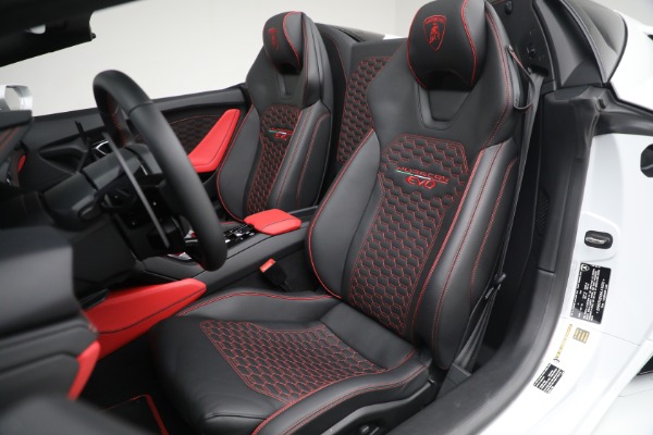Used 2021 Lamborghini Huracan LP 610-2 EVO Spyder for sale Call for price at Maserati of Westport in Westport CT 06880 25