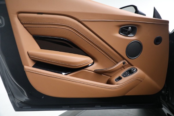 New 2023 Aston Martin Vantage V8 for sale $201,486 at Maserati of Westport in Westport CT 06880 23